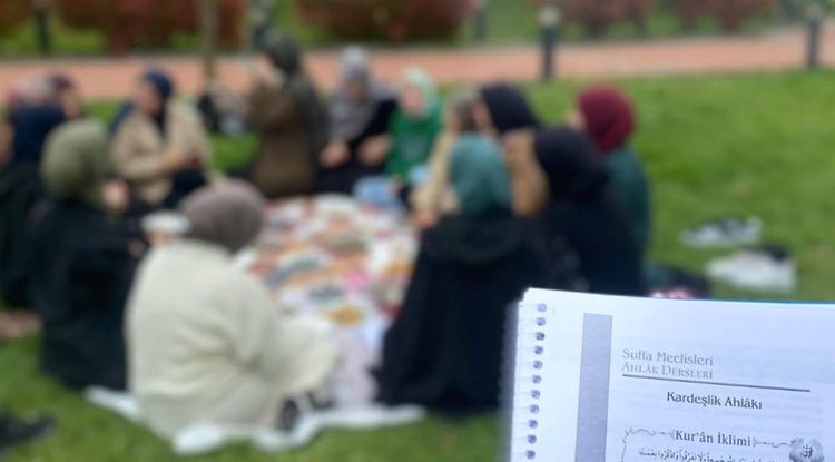 Kampüste Bir Ahlak Hareketi