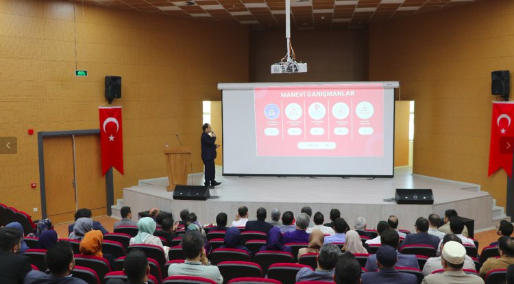 Şanlıurfa'da gençlere yönelik faaliyetler ele alındı