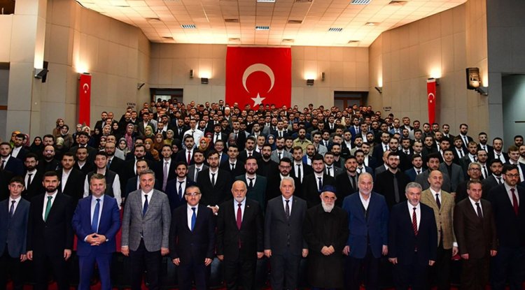 Trabzon'da genç din görevlileri vizyon çizdi