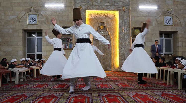 Hacılar'da camide Kur'an öğrenen çocuklar hünerlerini sergiledi