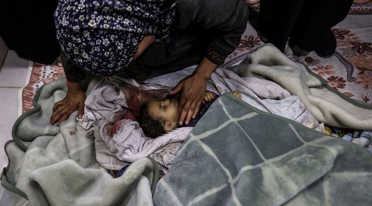 İşgalcilerin Gazze Şeridi'ne düzenlediği saldırılarda 16 Filistinli şehit oldu