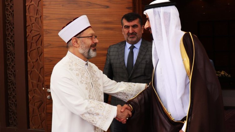 Başkan Erbaş, hac hazırlıkları için Medine'de