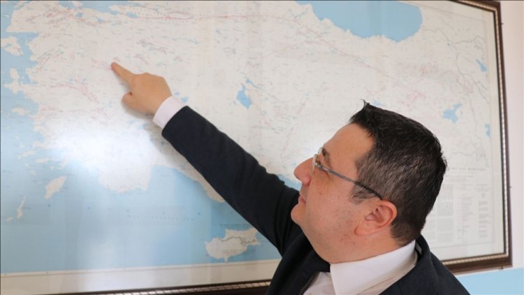 Simav'daki depremlerin tespit edilmemiş ve haritalanmamış yerde gerçekleştiği bildirildi