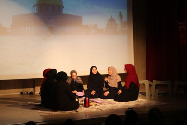 Müftülüğün "Mescid-i Aksa ve Umut" tiyatrosu ilgi gördü