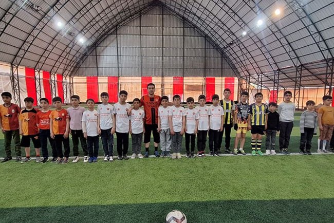 Bitlis'te çocuklar camiye alıştırmak için sosyal etkinlikler düzenleniyor