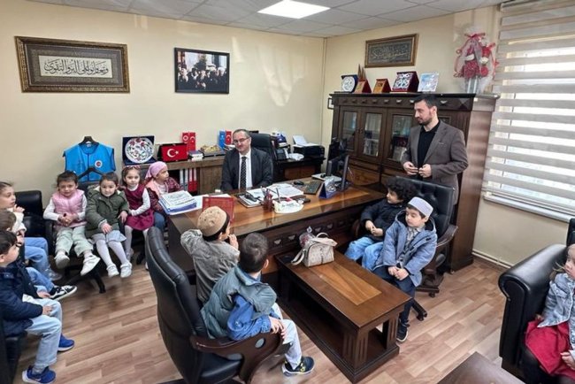 Silivrili minikler kumbaralarını gazze için açtı