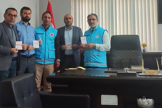 Gürsu'da din görevlileri kurban desteğinde bulundu