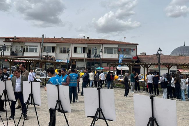 Akçadağ'da "İnsanlığın Gözyaşı: Filistin" sergisi açıldı