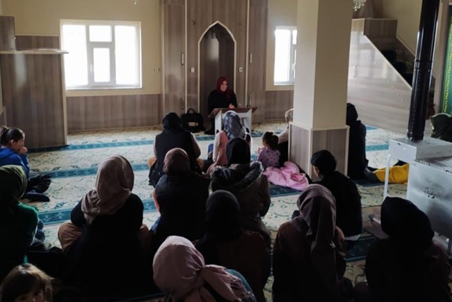 Çaldıran'da ailelere özel irşat programları başlatıldı