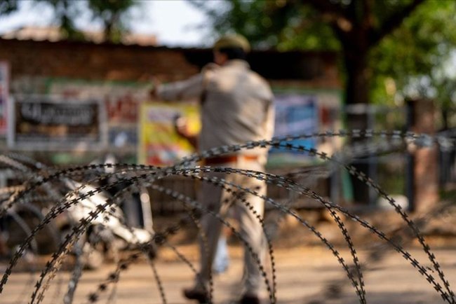 Pakistan ordusu, Hindistan'ın 3 havalimanını hedef alan saldırılarına karşılık verdiğini bildirdi