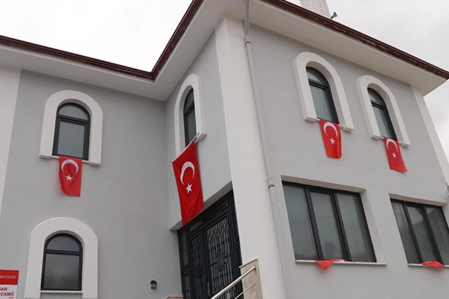 Kepsut Danahisar Mahallesi Camii dualarla açıldı