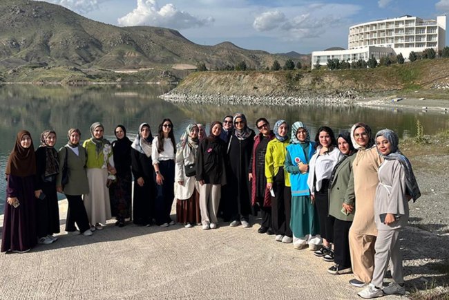Malatya'da gençler doğa gezisinde buluştu