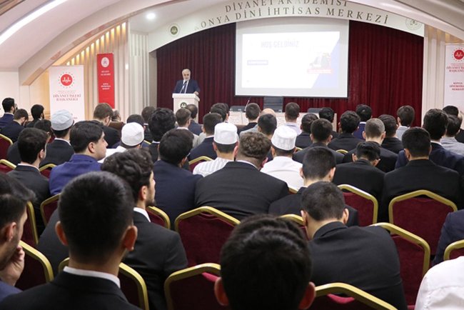 İşliyen, Konya ihtisas'da kursiyerlerle buluştu