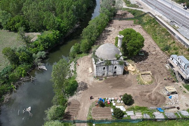 Onarımdaki Evliya Kasımpaşa Camii'nde kayık seferleri başlatılacak