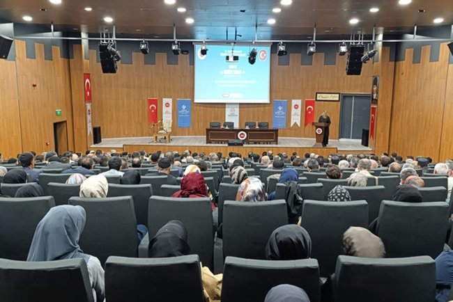 Başkan Yardımcısı Martı, Bingöl'de din görevlileriyle buluştu