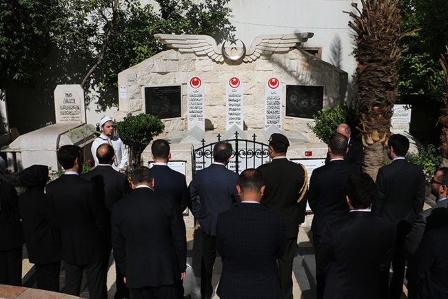 Şam'da Türk hava şehitleri anıldı