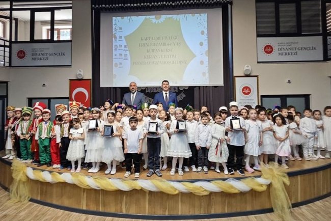 Kartal'da 4-6 Yaş Kur'an kursları kapanış programı