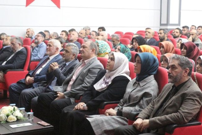 İstanbul'da "Fıtratın Korunması ve Aile" konferansı