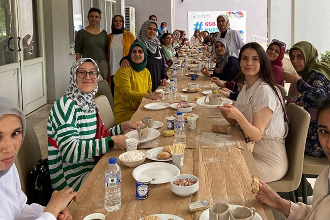 Osmaniye'de gençler özel bireylerle buluştu