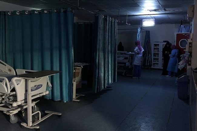 İşgalciler, Gazze'deki Endonezya Hastanesini kuşattı