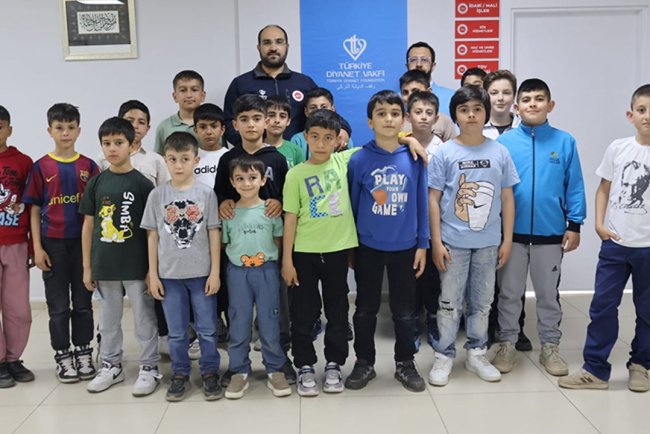 Zaralı gençlerden Filistin'e destek