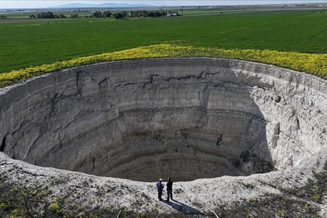 Kurak geçen kışın ardından düşen bahar yağışları obruk riskini artırıyor