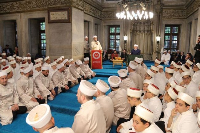 Eyüpsultan'da 234 hafız icazet aldı