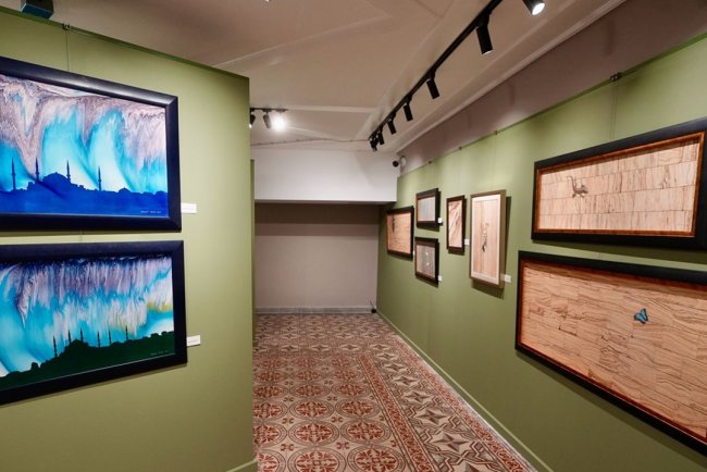 Ebru ve minyatür eserlerinden oluşan "Zuhurat" sergisi sanatseverlerle buluştu