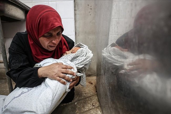 Gazze'deki Sağlık Bakanlığı, İsrail saldırılarında şehit edilen 16 binden fazla çocuğun isimlerini yayımladı