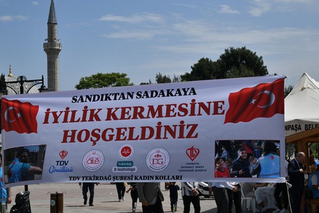 Tekirdağ'da "Sandıktan Sadakaya İyilik Kermesi" açıldı