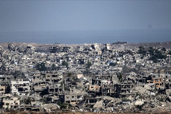 Gazze'de ekipman eksikliği işgalcilerin yıktığı binaların enkazındaki kurtarma çalışmalarını engelliyor