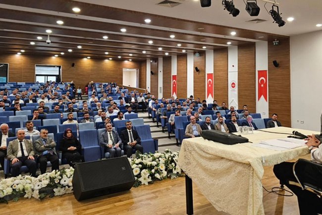 Karslı, Yozgat'ta din görevlileriyle buluştu