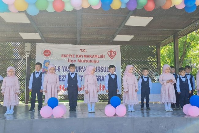 Espiye’de çocuklar şenlikte buluştu