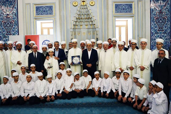 Başkan Yardımcısı İşliyen, Kırıkkale'de hafızlara icazetlerini verdi