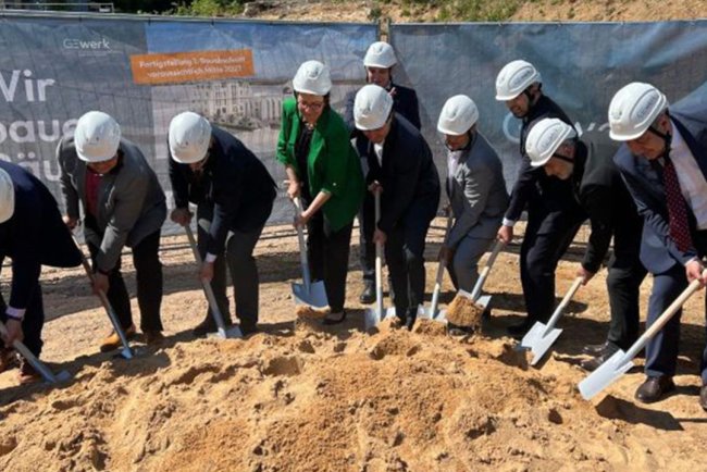 Gießen Merkez Camii'nin temeli atıldı