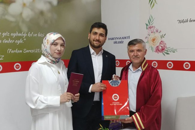 Köyceğiz Müftülüğünde ilk resmi nikah kıyıldı
