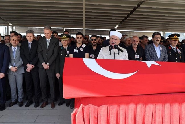 Şehit Astsubay Kıdemli Çavuş Emre Polat, Sivas'ta ebediyete uğurlandı