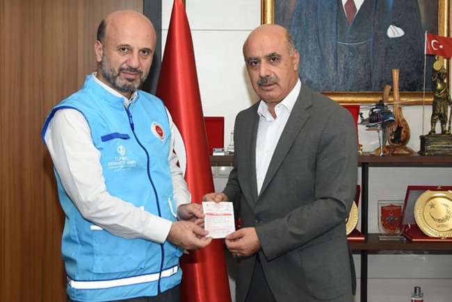 Emniyet Müdürü Gökduman, kurbanını TDV'ye verdi