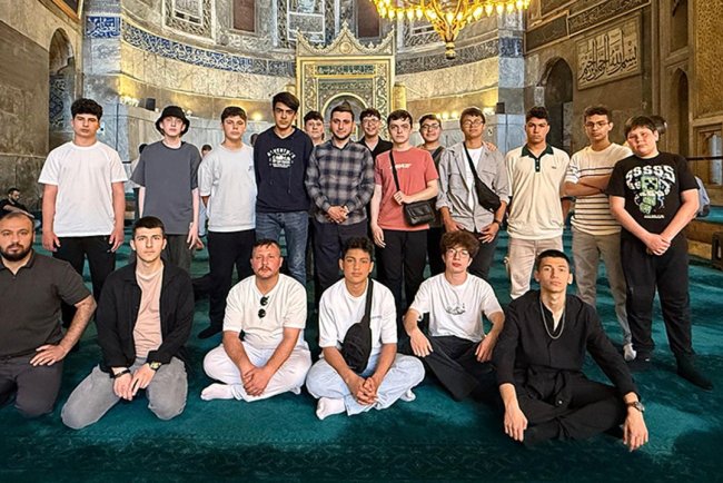 Mengen Diyanet Gençlik İstanbul’un manevi atmosferinde buluştu