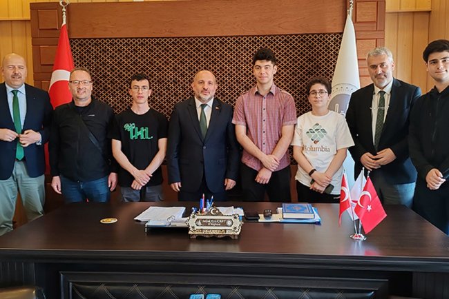 Giresun’da lise öğrencileri ödüllerini aldı
