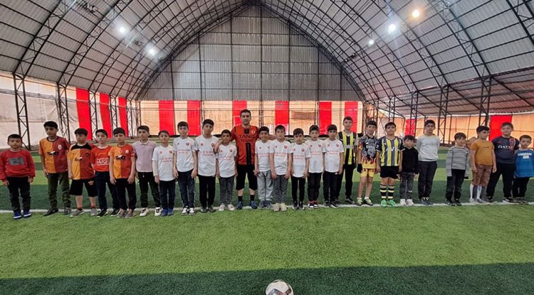 Bitlis'te çocuklar camiye alıştırmak için sosyal etkinlikler düzenleniyor