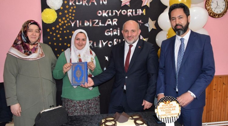 Espiyeli kadınlar Kur’an öğrenmenin sevincini yaşadı