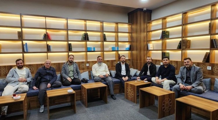 Bahçelievlerde din görevlileri kitap okumada buluşuyor