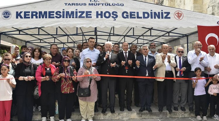 Tarsus'ta Kur’an kursları yararına kermes düzenlendi