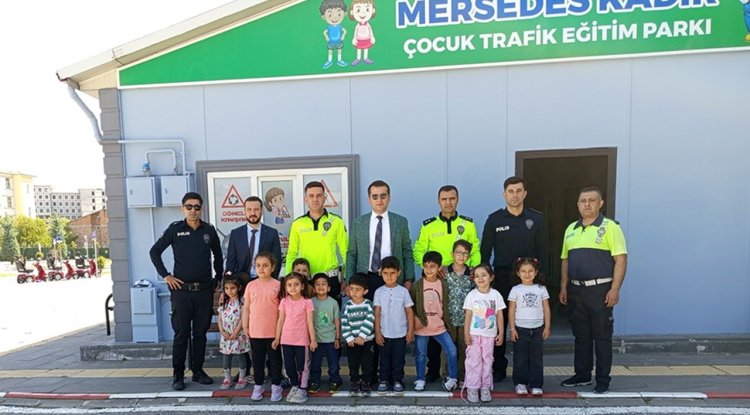 Yazıhanlı miniklere uygulamalı trafik eğitimi verildi