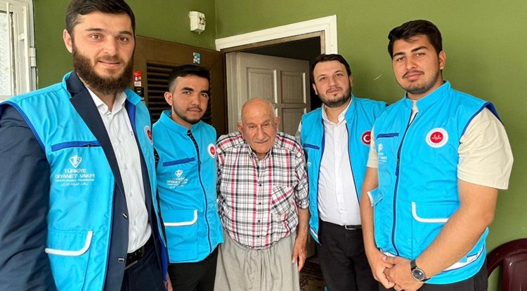 Adana'da "Büyüklere Vefa Zamanı"