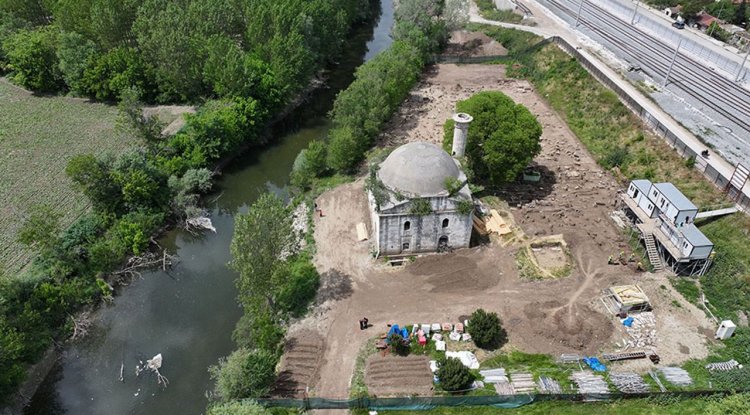Onarımdaki Evliya Kasımpaşa Camii'nde kayık seferleri başlatılacak
