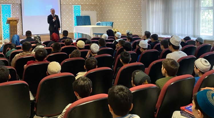 Hafızlık öğrencilerine "Ezber taktikleri" seminerleri verildi