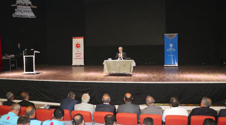 Prof. Dr. Karslı, Şanlıurfa'da din görevlileriyle buluştu