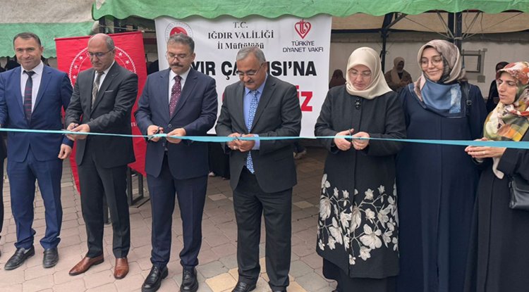 Iğdır'da "Aile Yılı"na özel hayır çarşısı açıldı